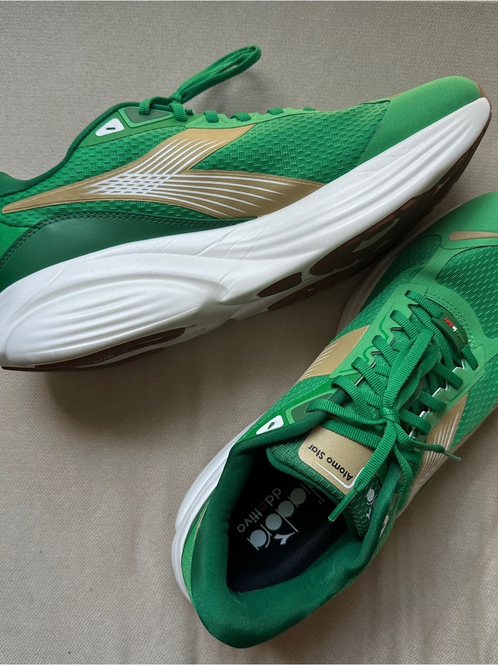 Diadora Green Athletic Running Shoes with Gold Logo